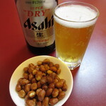 中華料理 ハルビン - 瓶ビール 530円(税別)・おつまみ 50円(税別)　(2023.10)