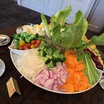 ザ・ループ(ホテルアゴーラリージェンシー大阪堺) - 野菜が高騰しているので嬉しい。カリフラワー、ブロッコリー、アスパラがありGOOD