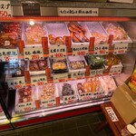 鶏福館 - 店内陳列②