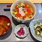烏賊 鮨ダイニング 鮮助 - ちょいゴロバラ　800円