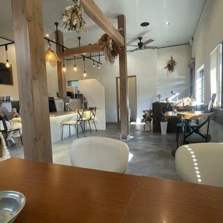 DINING CAFE LIBEL_2