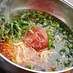 Taishuu Yakiniku Horumon Sakaba Toriton - 〆に最適！とりとんの冷麺（キムチ・梅しそ）
