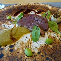 RISTORANTE E'VOLTA Unico Polo - 青森県産鴨胸肉の低温ロースト ナスのピュレ燻製の香り マルサラソース