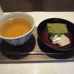 Ginza Hakobune - 甘味とお茶