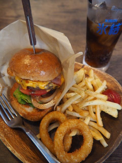 バーガー カフェ ミノミノ （Burger Cafe minomino）のご予約