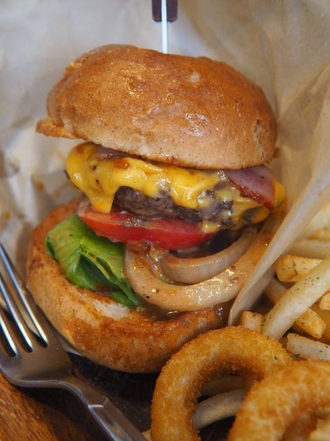 バーガー カフェ ミノミノ （Burger Cafe minomino）のご予約