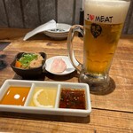 Yakiniku Horumon Fuudo - 生ビール お通し タレ