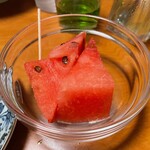 友綱部屋直伝 ちゃんこ 三賀 - サービスで頂いたスイカ