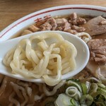 喜多方ラーメン 天高盛 - 曽我製麺の中太麺