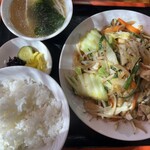 日の丸ラーメン - 野菜炒め定食