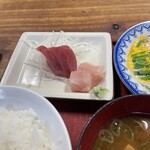 Hinode Sushi Shokudou - 刺身