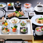 Taisenkaku - 彩り膳＋古処鶏陶板焼4,500円