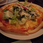 JAH - 野菜たっぷりピザ
