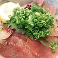 丸新 - 海鮮丼
