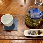 薬膳茶ソイビーンフラワー atきらら - 「薄荷(ウコン)でなごむお茶」(¥850)