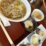 街道そばたからい - 温蕎麦withトロロ、おろし、お揚げ、蕎麦ガキ天