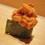 すが弥 - 馬糞ウニ。今日は北方四島産。本社は札幌ですが、根室で加工して消費地に