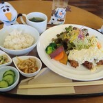 Beruepokku Kaikousha Kafe - 日替りランチ　　1200円