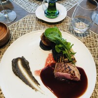 カジュアルフレンチ　アミー - カモ胸肉のロースト　黒オリーブ風味