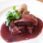 じん市 - 短角牛のワイン煮込み