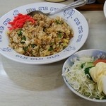 特一竜 - チャーハン（650円）サラダ付