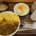 キッチン 毎日屋 - 毎日屋カレー大盛り800円＋オムレツトッピング200円