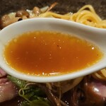 麦と麺助 - スープ