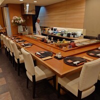おいしい寿し 札幌 利和 - 内観