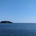 白木海岸のレストラン - 下ノ江駅から1日2往復のバスで30分白木バス停から徒歩5分です。不便だけど、ほぼ全線こんな車窓なので、楽しい。(231017)