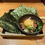 海鮮と釜飯のお店 魚義 - 海鮮海苔巻きユッケ