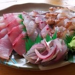 海人の台所 お魚屋 - いまいゆの刺盛り