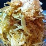 FUKUZUSHI - 玉葱スライスおかかポン酢！血液サラサラ体にも、つまみにも最高ですね～