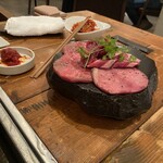 赤坂焼肉 KINTAN - 30日間熟成kintanと牛タンの食べ比べ