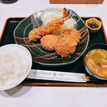 Tonkatsu To Washokuno Mise Chouhachi - カニクリームコロッケ3個、エビフライ1本、味噌汁セット