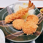 Tonkatsu To Washokuno Mise Chouhachi - カニクリームコロッケ&エビフライ