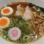 かもめ食堂 - ラー博で醤油味もご提供。塩も大好きですが醤油すばらしい。