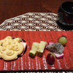 琉球 - ⑫琉球菓子とフルーツ(お茶付き)