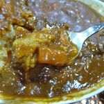 アーモンド - カレーライス（大盛）1,050円（サラダ、スープ、コーヒー付き）