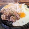 ミスター・バーク - 日替わりランチ、この日はチキンと目玉焼き♪