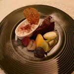 スタジオーネ - 