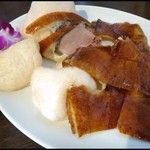 祇園　 門際飯荘 - 北京ダック、身が付いたものと「皮」だけのものが出されました。