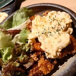 Yokohama Ya Uo Sakura - タルタルチキン南蛮
                      普通に美味しい唐揚げに甘辛なタレとタルタルソース。