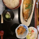 かみ川 - 鯖味噌定食