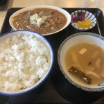 長妻食堂 - もつ煮込み定食