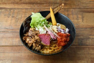 スパイスラーメン 点と線. - 