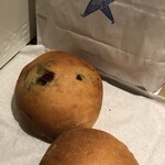 モジャのパン - まるぱん：２００円 、ちょこぱん：２５０円