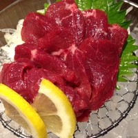 馬桜 下通り店 - ヒレ刺し