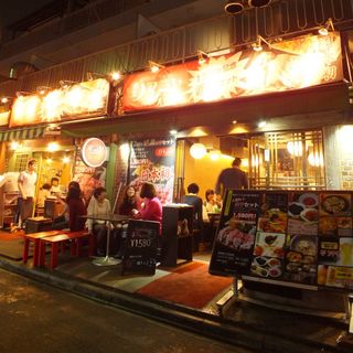 Kankokuryouri Manito - 貸切もＯＫ！大勢の人でいつも賑わっている人気店。