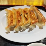Chuukasoba Fukumori - 黒豚肉汁焼餃子480円