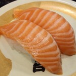 Komazushi - 生サーモン220円